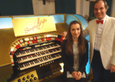 Jamyma joining Michael Wooldridge to play at the Singing Hills Christmas Concert - December 2016